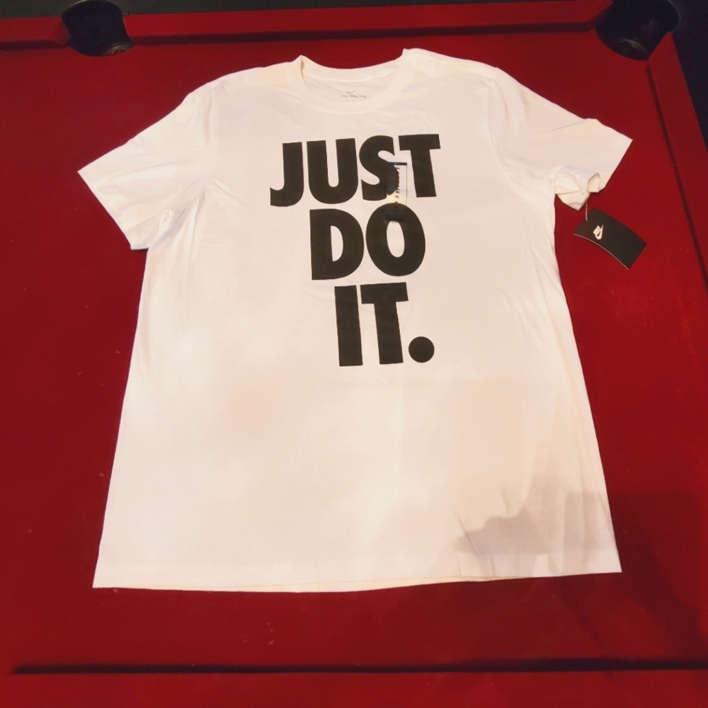 Nike t-shirt size XL